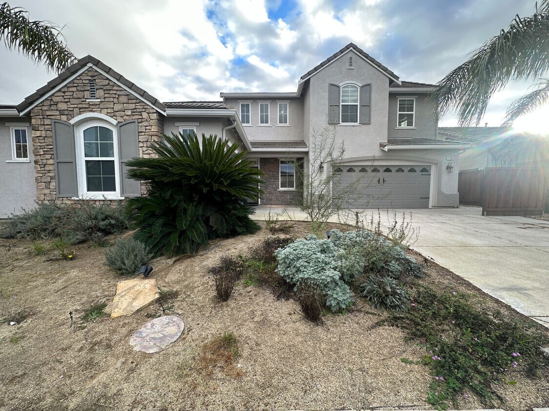 Primary Photo - Welcome to Elissagaray Ranch!