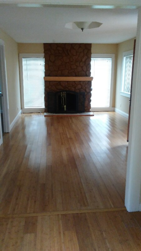 Building Photo - 420 7th Ave