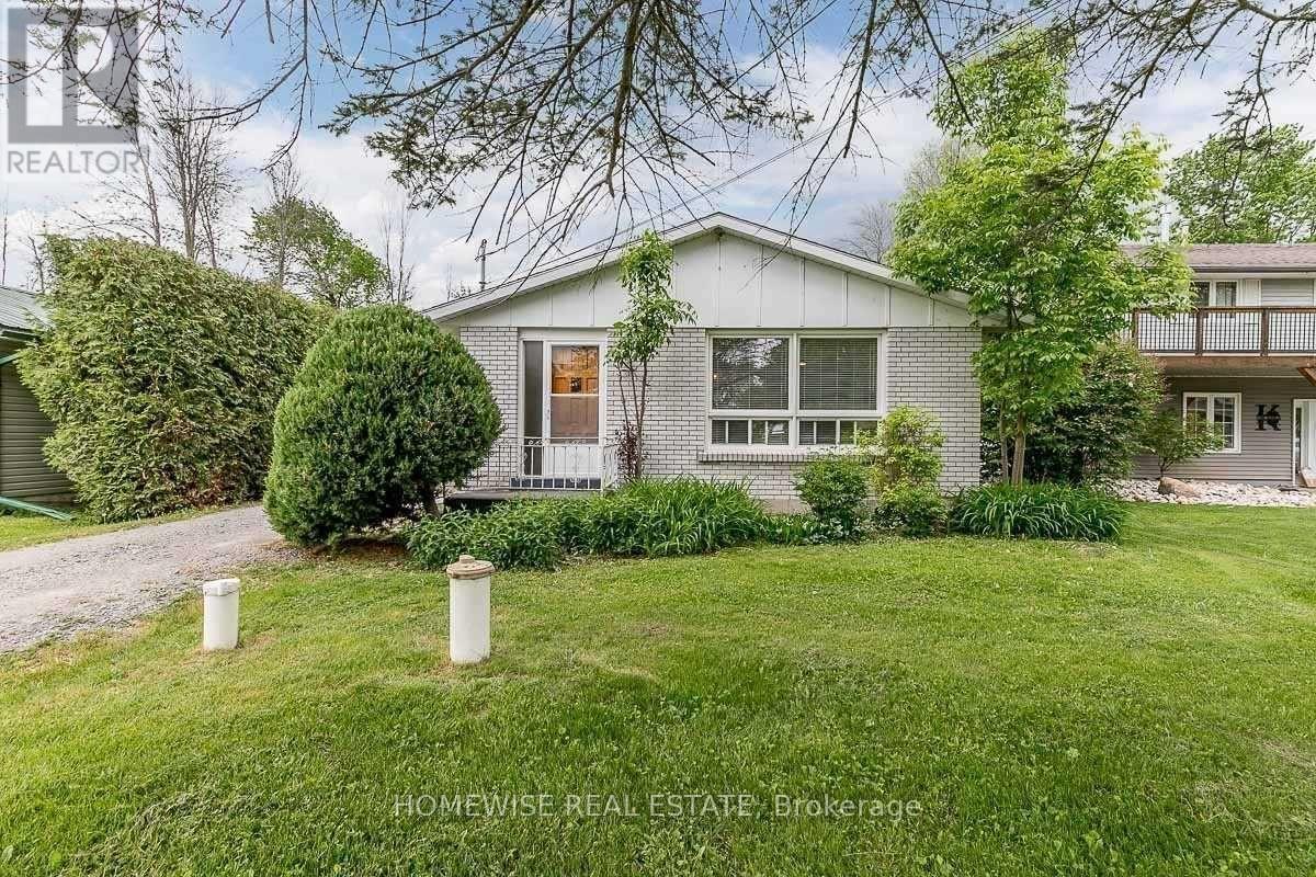 Photo principale - 506 Duclos Point Rd