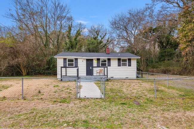 Building Photo - Adorable 3 bedroom 1 bathroom home!