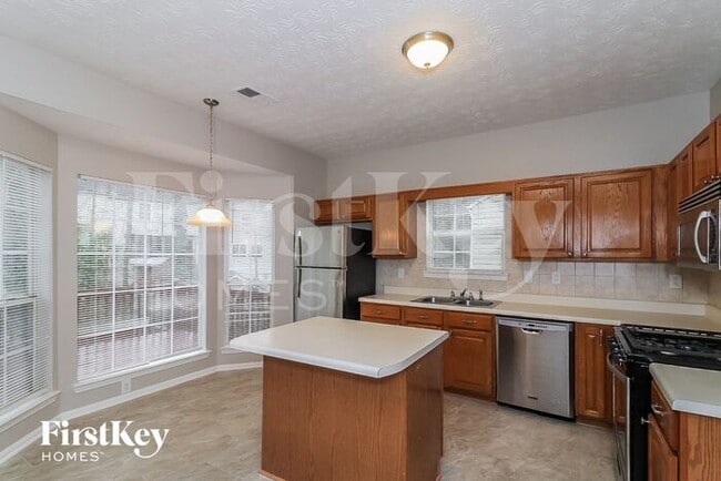 Building Photo - 3010 Scepter Dr