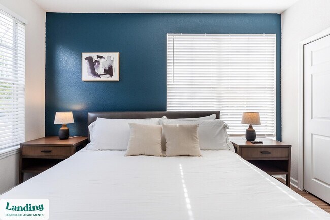 Foto del edificio - 2801 Biltmore Park Dr