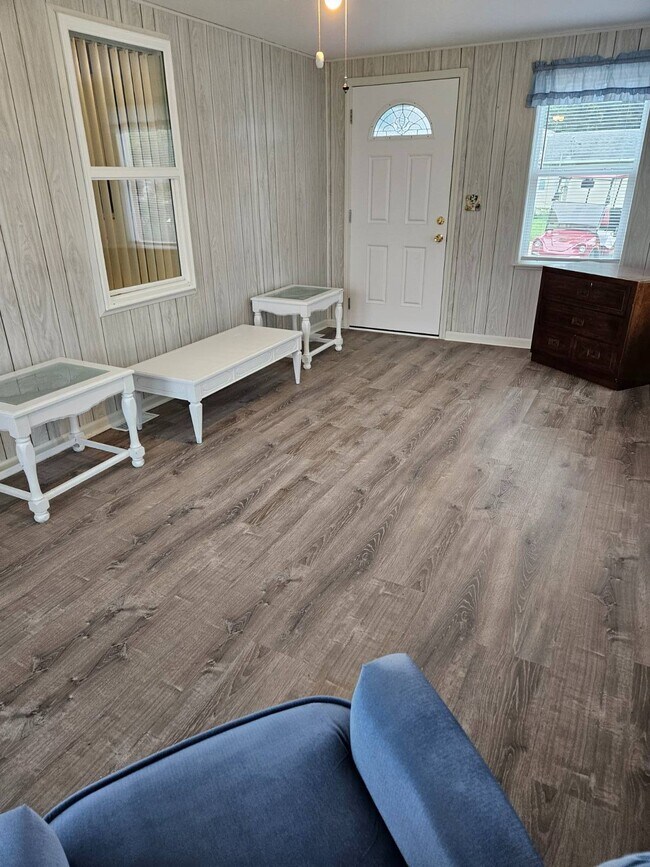 Building Photo - 36125 Lake Pasadena Rd