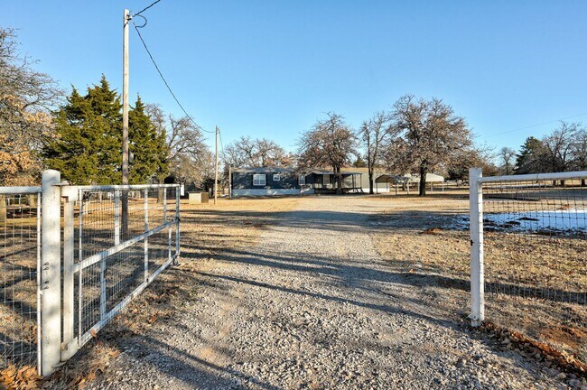 Foto del edificio - Rural Living Close to the City!