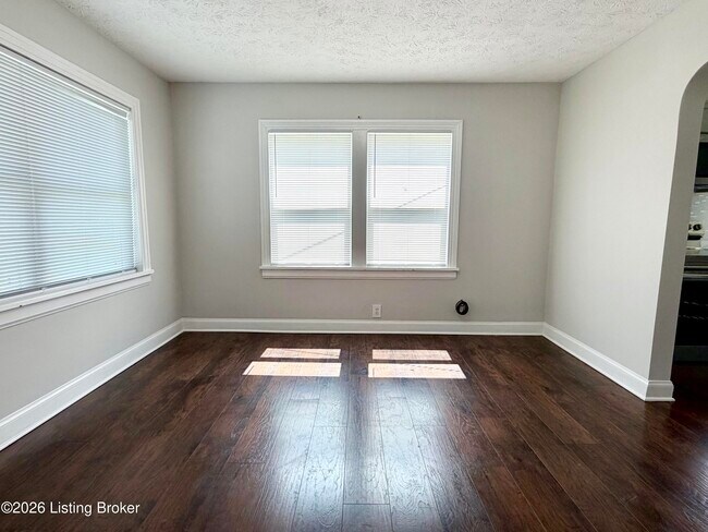 Foto del edificio - 5710 Barrett Ln