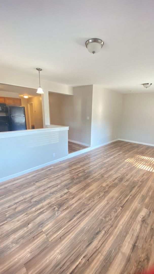 Building Photo - Adorable one bedroom one bathroom home!
