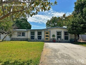 Building Photo - 10282-10262 62nd Ter