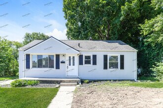Building Photo - 79 Red Bud Ln