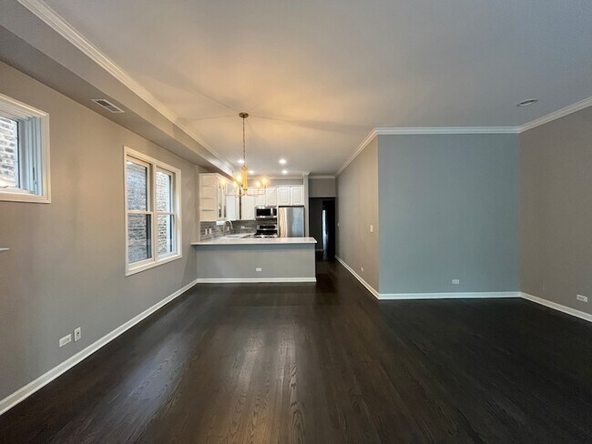 Foto del edificio - 540 W Oakdale Ave