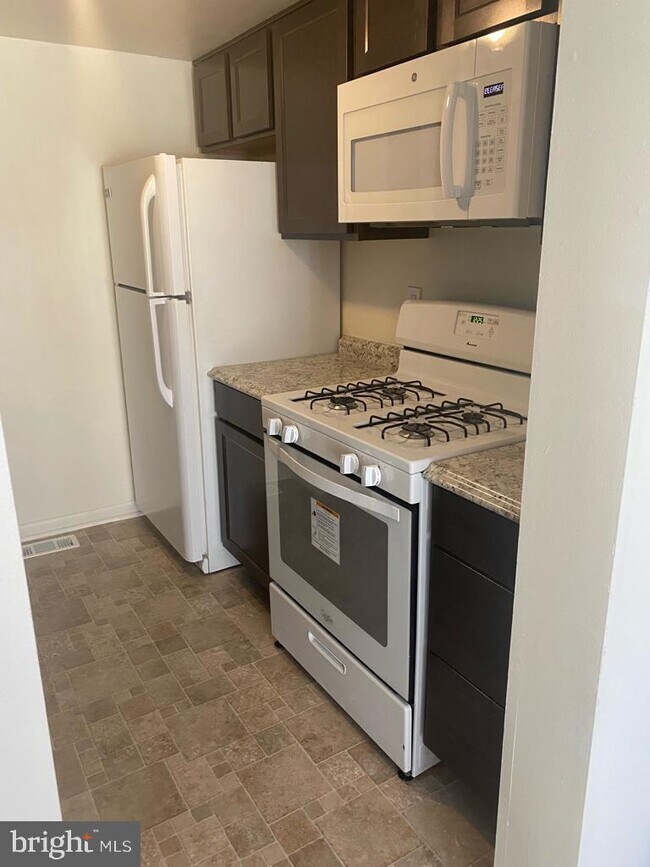 21 Eastford Ct, Parkville, MD 21234 Townhome Rentals in Parkville MD