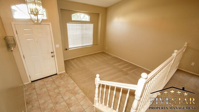 Building Photo - 4811 Marsh Hawk Dr