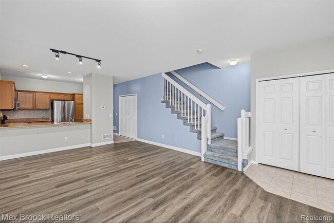 Foto del edificio - 3848 Cherry Creek Ln