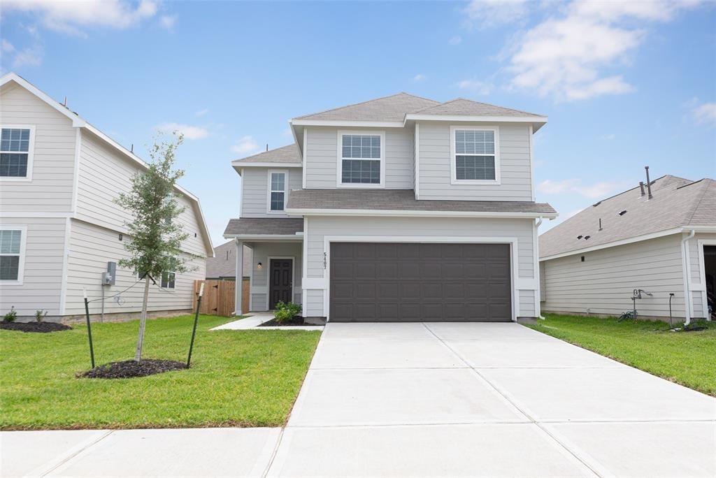 Foto principal - 5407 Brooklyn Rose Dr