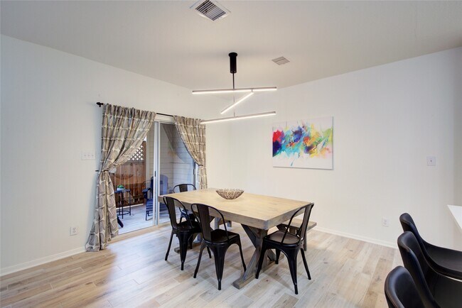 Foto del edificio - 76 Scarlet Woods Ct