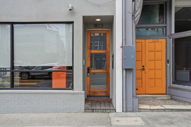 Building Photo - 1801 Divisadero St