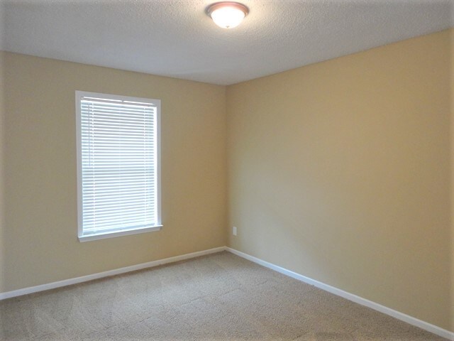 Building Photo - 956 Belvedere Drive