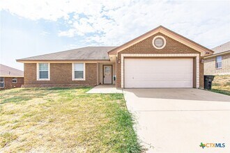 Building Photo - 404 Rowdy Dr