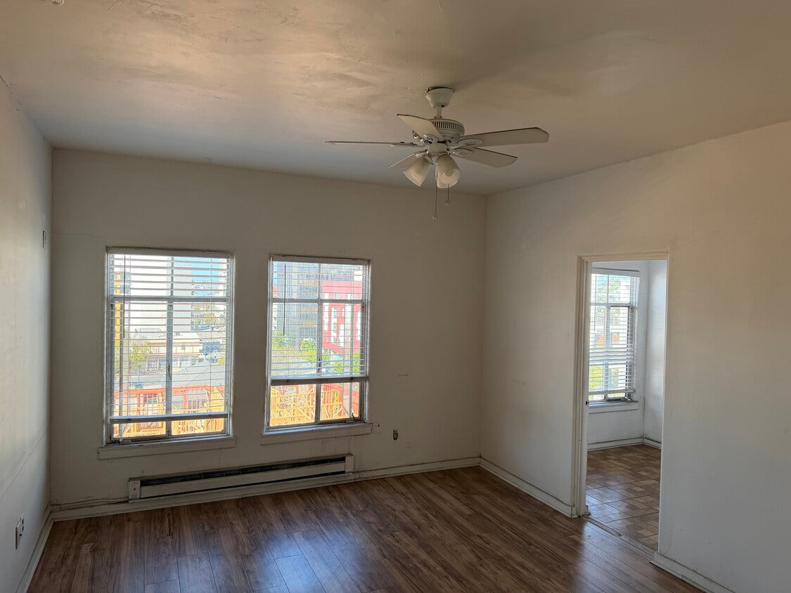 Photo - 1562 Seventh Ave (San Diego, CA)