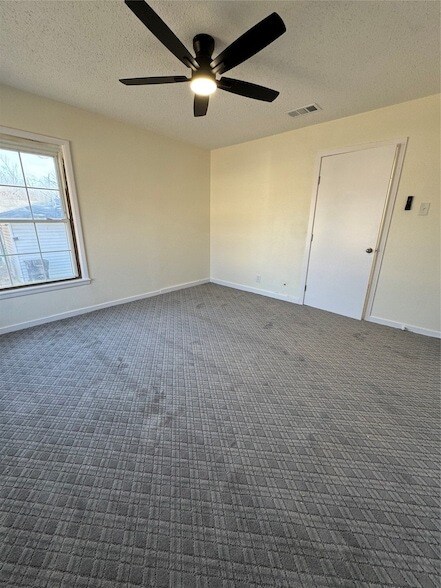 Foto del edificio - 214 E Acheson St