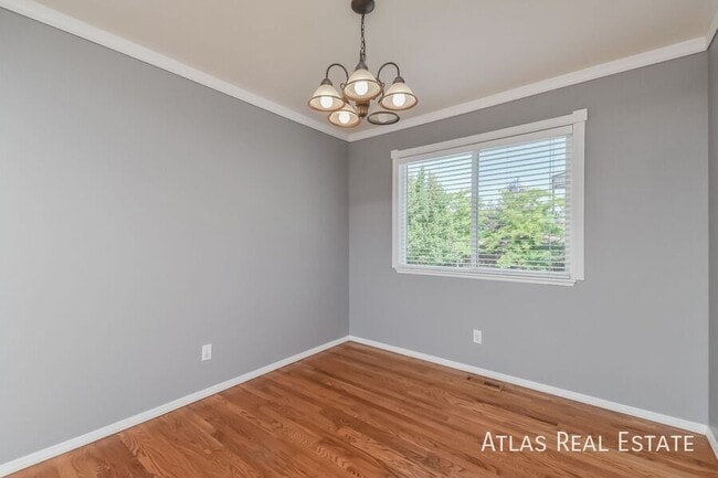 Building Photo - 7426 Klipspringer Dr