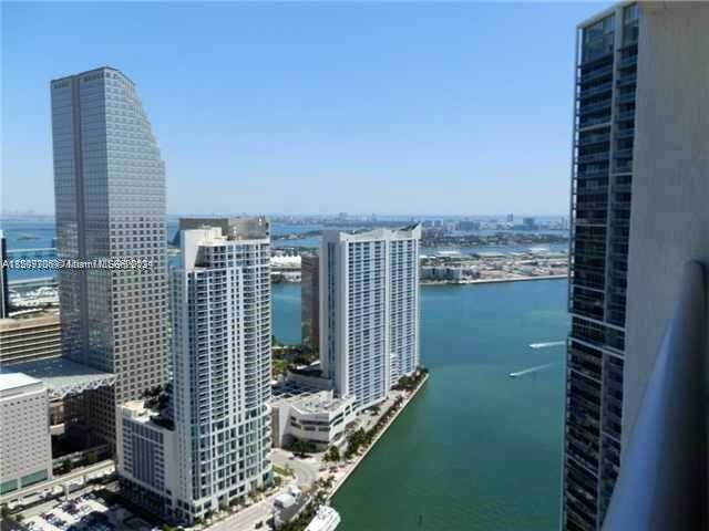 Foto del edificio - 1155 Brickell Bay Dr