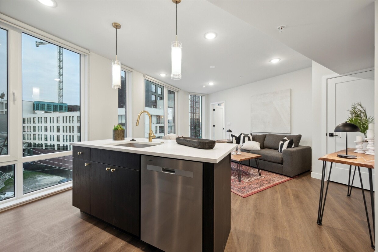 Foto principal - 1102 Germantown Ave