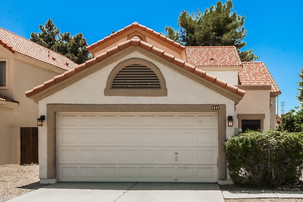 Foto principal - 1537 E Laurel Ave
