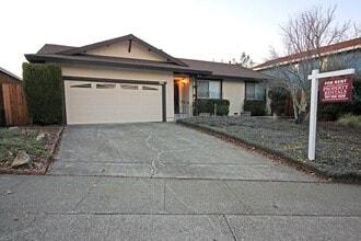 Building Photo - 205 El Encanto Way