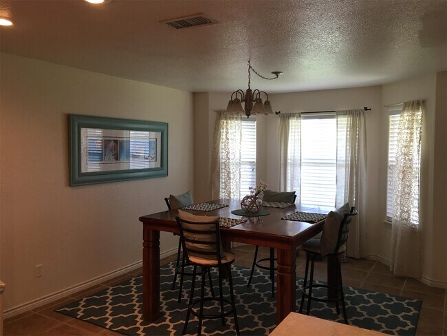 Building Photo - 4217 Sandstone Dr