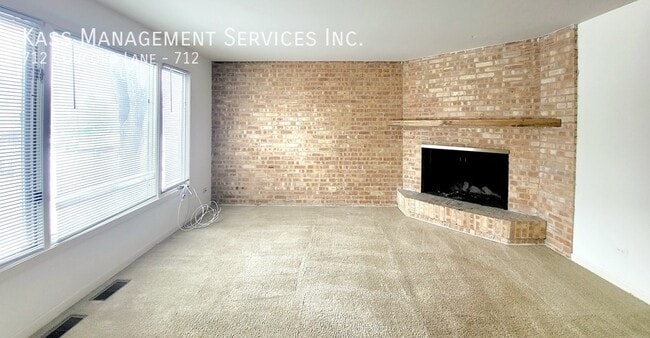 Building Photo - 712 Concord Ln