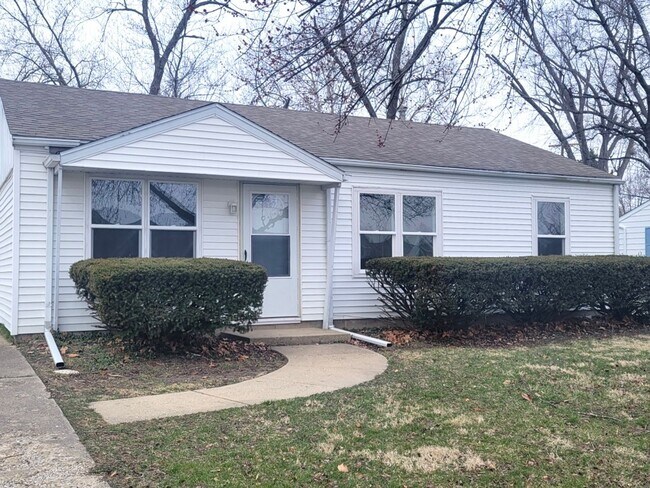 Foto del edificio - Beautiful 3 Bedroom Home & Large Garage!