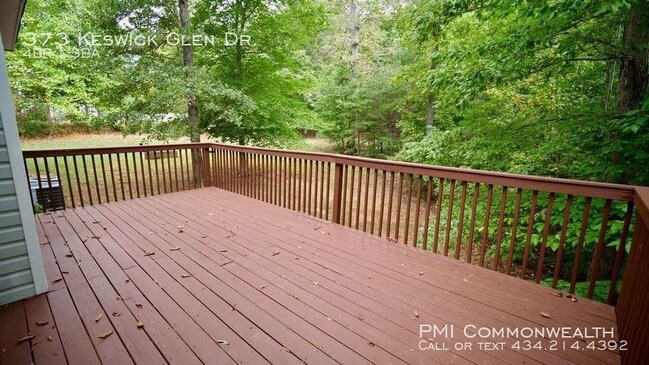 Foto del edificio - 4 Bed / 3 Bath With Yard