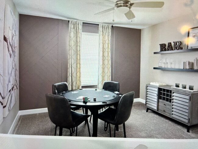 Building Photo - 1068 Downswing Pl