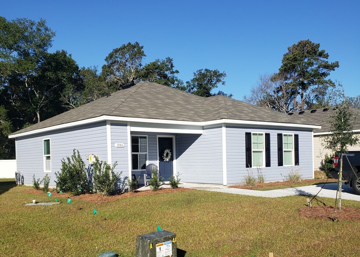 Foto principal - 1886 Whispering Pine St SW