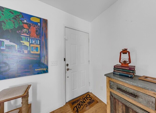 Building Photo - 3104 Bay Ridge Dr