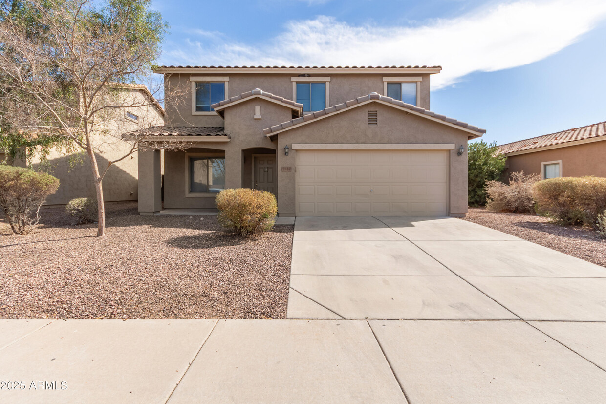 Foto principal - 7247 S Sunrise Way