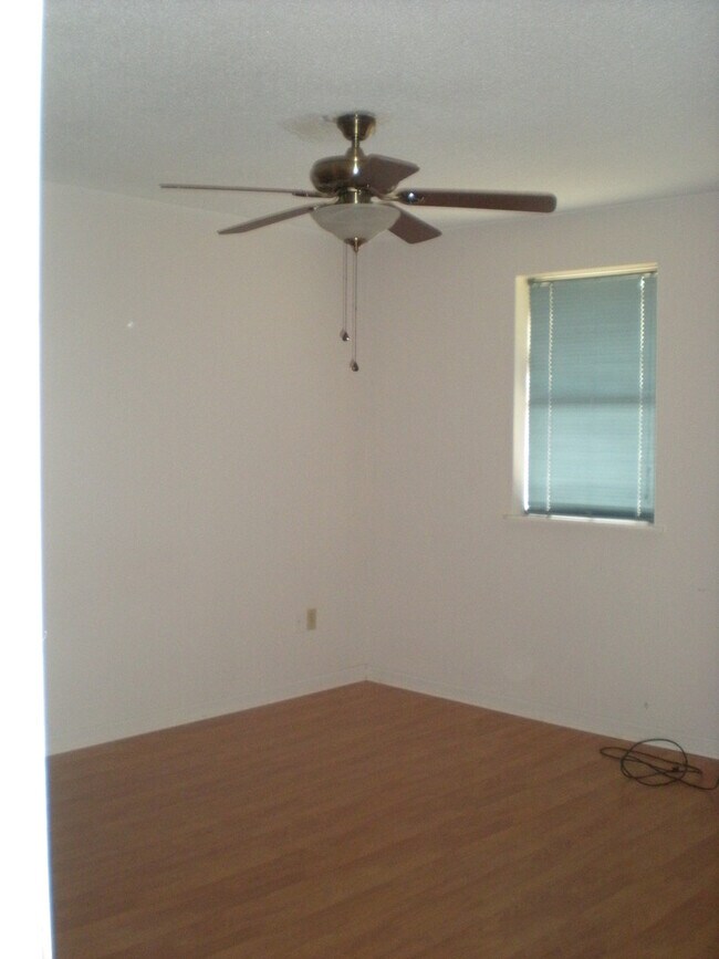 Foto del edificio - 3 Bedroom Brick Home for Rent