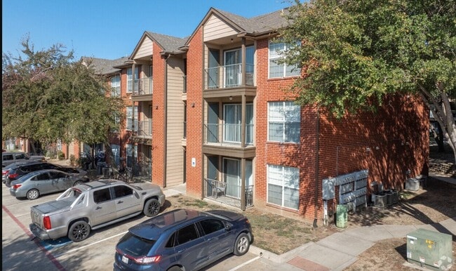 Building Photo - 3440 E Rosemeade Pkwy