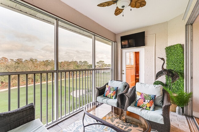 Foto del edificio - 6824 Sterling Greens Dr