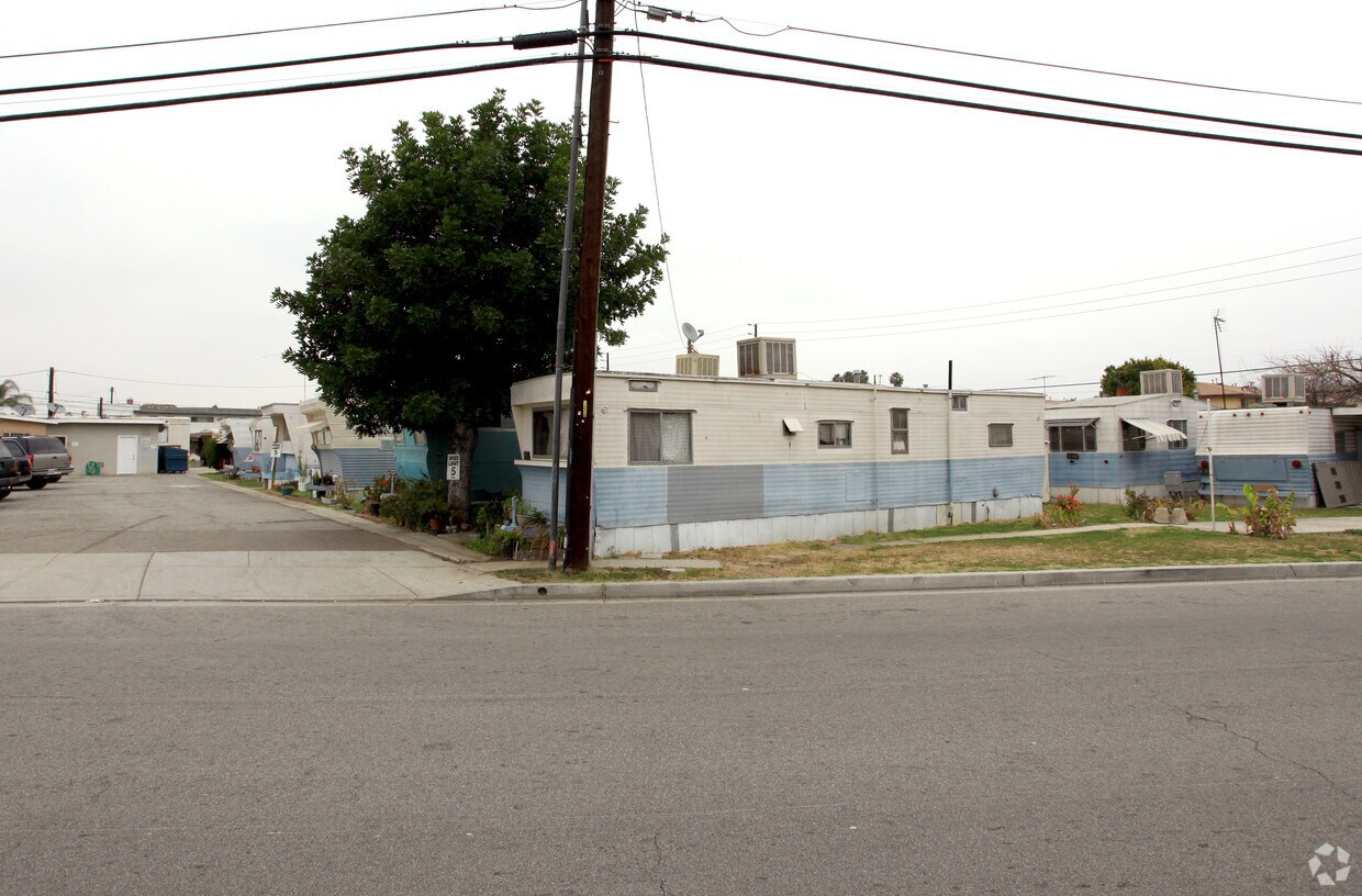 Foto del edificio - Flora Vista Trailer Park