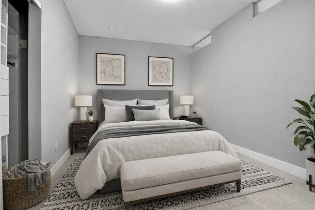 Building Photo - $1,390.95 - 1 Bed, 1 Bath Condo with In Unit Laundry in a Secured Building with an Elevator!