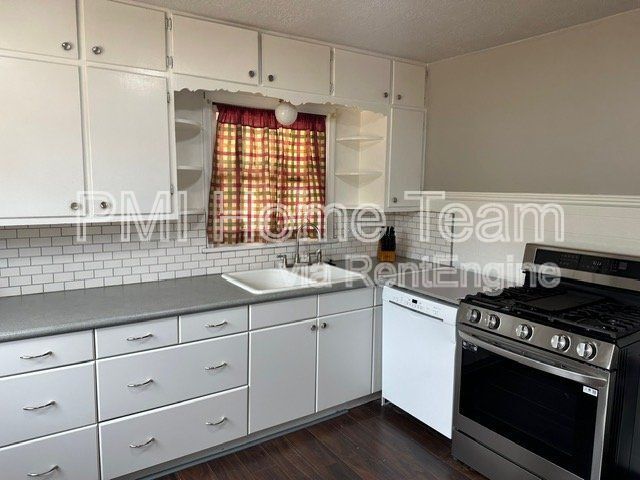 Foto del edificio - 1175 E South Weber Dr