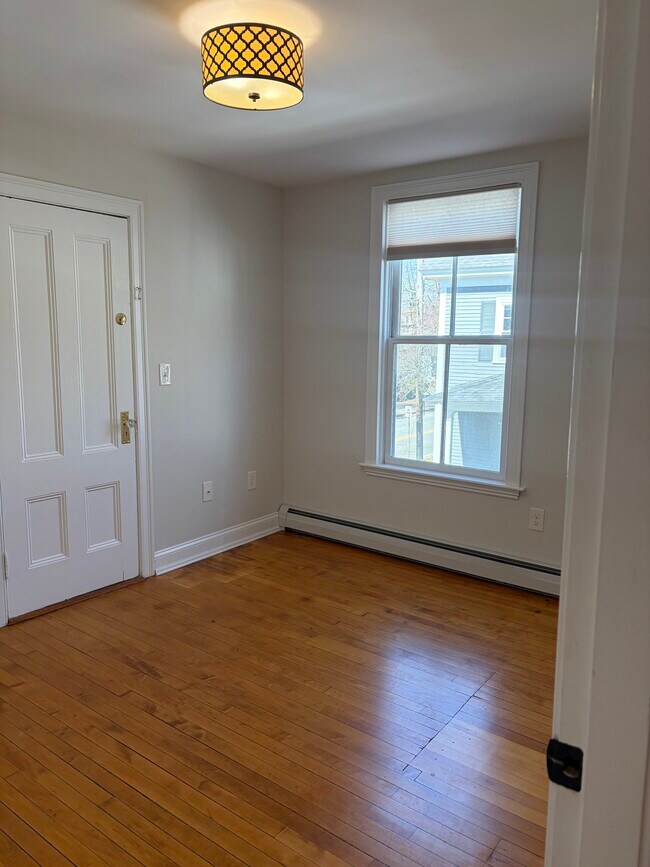 Foto del edificio - 87 Central St