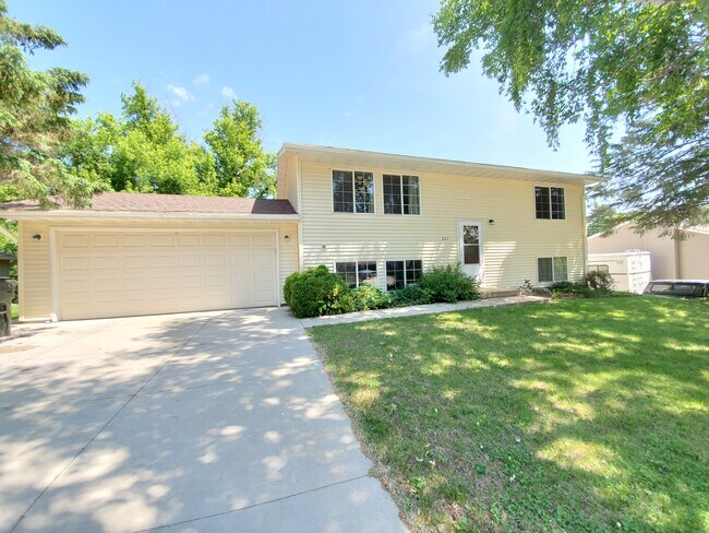 Foto del edificio - 627 36th St SW