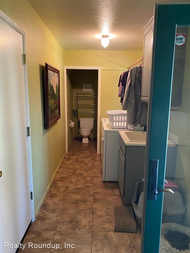 Building Photo - 3 br, 3 bath House - 12028 Arno Rd