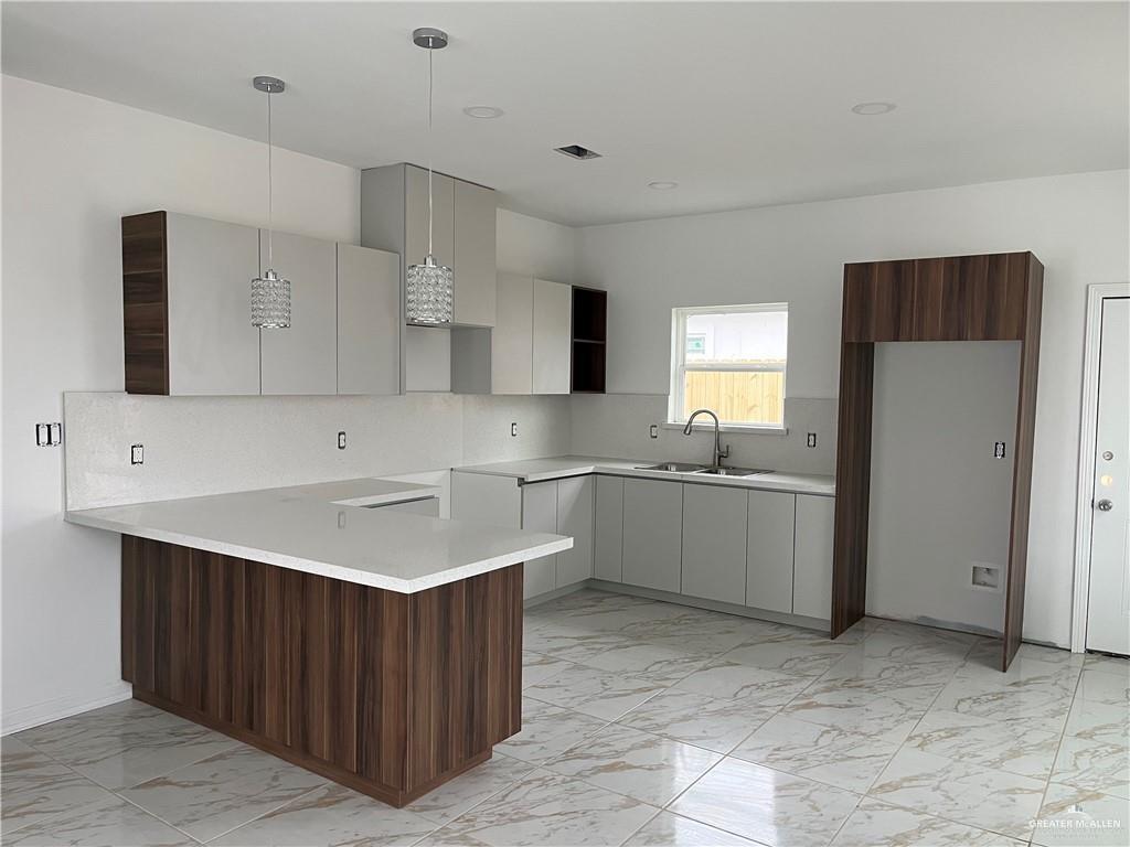 Foto del edificio - 1601 N Coyote St