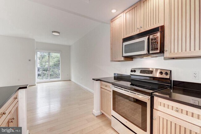 Foto del edificio - 3251 Prospect St NW