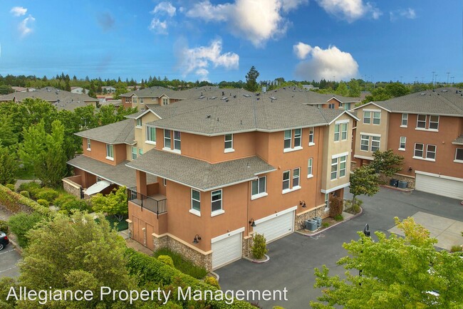 Foto del edificio - 3 br, 3 bath House - 7910 Walerga Rd Unit 706