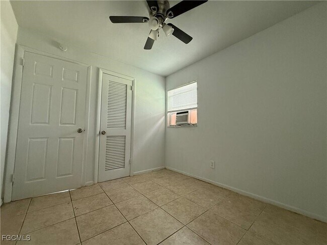 Foto del edificio - 1038 Gamble St