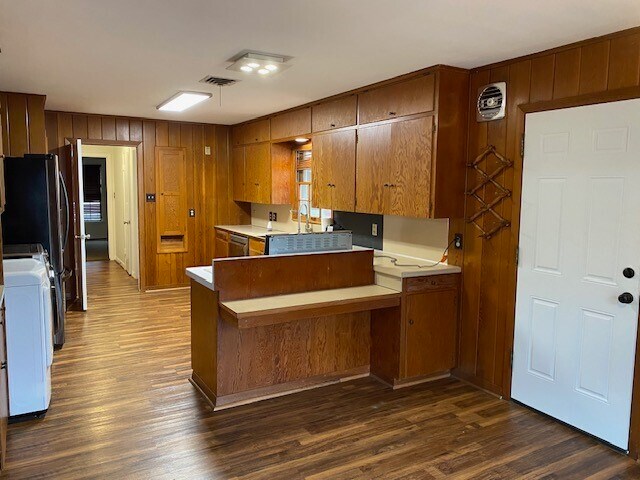 Building Photo - 1210 Brazos St